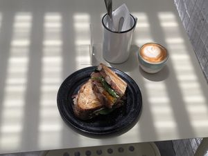 Coffee and a sandwich at Vrote in Montevideo