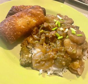 Stir Fry and No egg Roll V Roll  at VvIDALYFE in Chicago