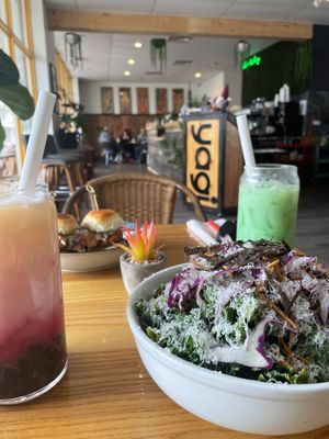 kale ceasar, dragonfruit boba tea, and pandam boba tea at Yagi Noodles in Newport