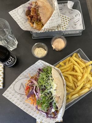 Outlawz Seitan and the Mexican! at Veganitas in Zurich