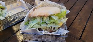 Pita mit Jackfruit at Veganitas in Zurich