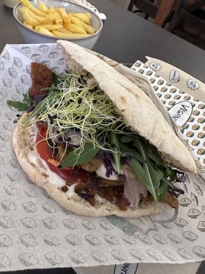 Seitan pita  at Veganitas in Zurich