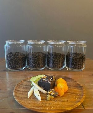 vegan brownie with fruit at Naturology House - ナチュロロジーハウス in Hirosaki