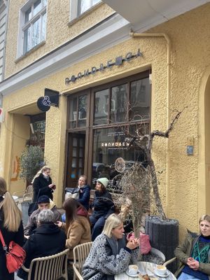 Round & Edgy  at Round & Edgy in Berlin