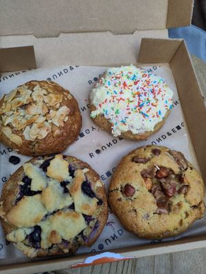  at Round & Edgy in Berlin