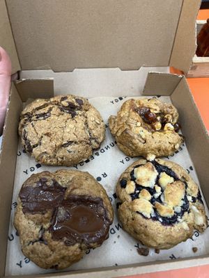   at Round & Edgy in Berlin