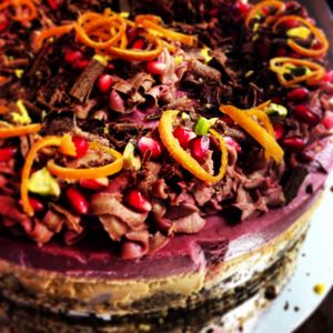 special order cake, raw, organic, gluten free and vegan at Shokuiku in Northcote