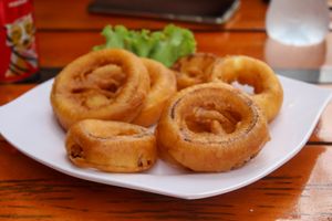 onion rings at Onederz in Koh Rong