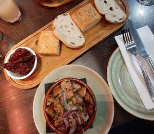 Garlic mushrooms, breads and sundried tomatoes at Central 42 in Beverley