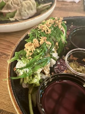 Vegan roll from Miss Temaki  at Gourmet Market in Tilburg