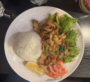 Pad Kra Pao  at T Thaï in Paris