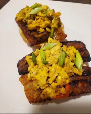 Ackee & Avocado Plantain Bakes

Cooked ackee with sliced avocado placed on top fried plantains and baked dumplings.  at Vegan Sol in Ajax