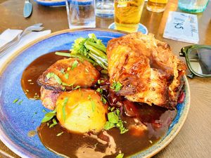 New menu…Sunday Roast vegan alternative Oven-baked Wellington filled with butternut squash, lentils and almonds 😋⭐️⭐️⭐️⭐️⭐️  at Rock Point Inn in Lyme Regis