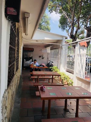 outdoor dining   at Aquarius in Cucuta