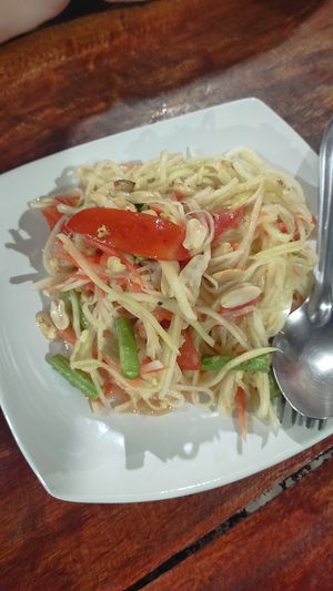 Papaya Salat 🥗 at Legacy in Ao Nang