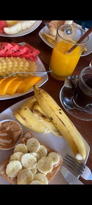 Erdnussbutter Banane Toast mit Früchte Teller 🤩 at Legacy in Ao Nang