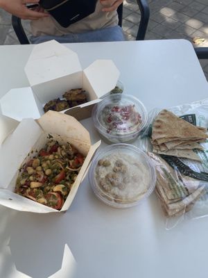 **this table is from a nearby pub. Not the store  at Plantamientos in Madrid