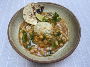 Tasting menu: jamaican curry  at Gioia Cocina Botánica in Buenos Aires