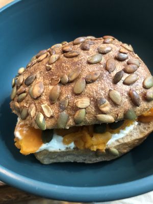 Lox  at Hempies - Händelstraße in Cologne