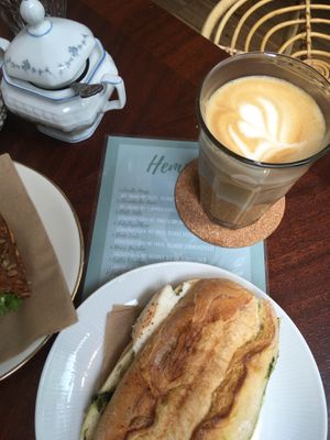 Cappuccino  at Hempies - Händelstraße in Cologne