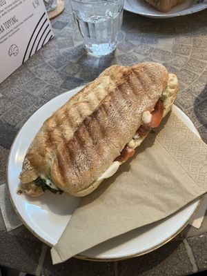   at Hempies - Händelstraße in Cologne