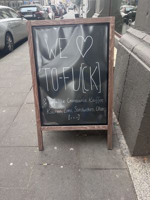 🫶🏼  at Hempies - Händelstraße in Cologne