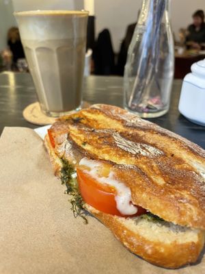   at Hempies - Händelstraße in Cologne