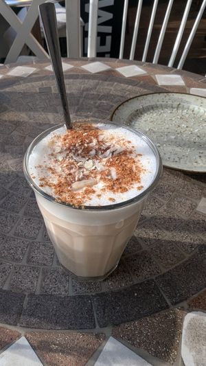 Apple chai at Hempies - Händelstraße in Cologne