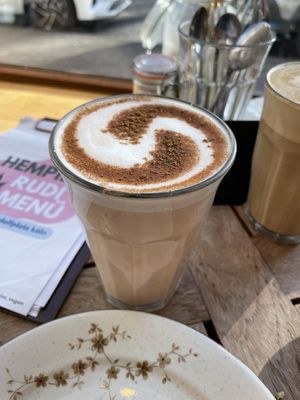 Oat chai latte - Hempies, Cologne  at Hempies - Händelstraße in Cologne