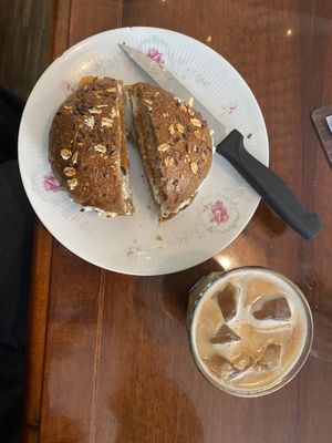   at Hempies - Händelstraße in Cologne