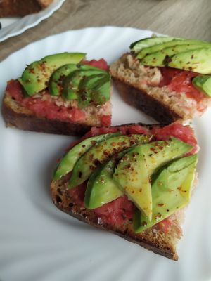 Avocado toast at The Hippie Baker in Vigo