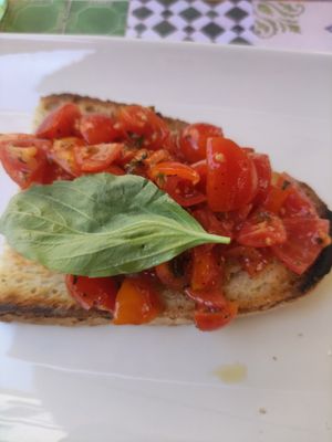 bruschetta at Assaje in Trieste