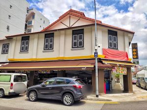 Located inside here at Makan Vegan - 斋这里 in Central Singapore