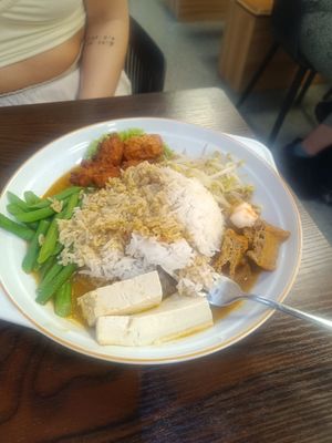 Yummi at Makan Vegan - 斋这里 in Central Singapore
