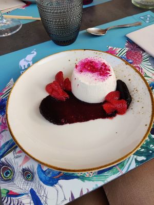 Panna cotta at Dhabbu in Brescia