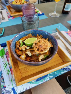 Vegan pad thai at Dhabbu in Brescia