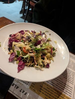 Thai salad without steak at Fat Alberts in Canillo