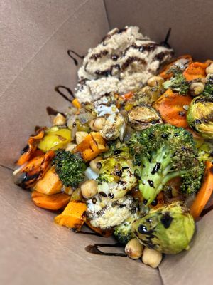 Roasted veggie hummus bowls at The Station Bistro in Conway