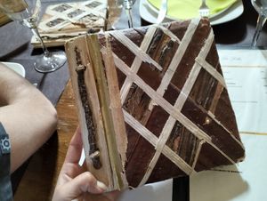 Una carta artesanal súper bonita at La Sella in Cartagena