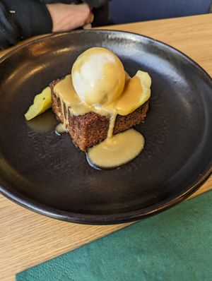 Sticky toffee pudding with ice cream and hot sauce at Mangosteen in Portsmouth
