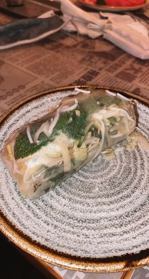 summer roll (the other one got eaten already lol at Hawkers in Windermere