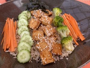 teriyaki bowl  at HeyBong - The Healthy Secrets  in Siem Reap