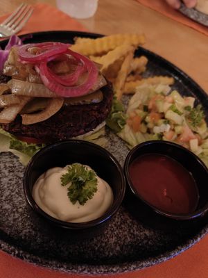Breadless hamburguer at HeyBong - The Healthy Secrets  in Siem Reap