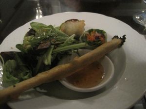 Starter plate from the table d'hôte :
Zen roll, imperial roll, fried sushi and house salad. at Zen Gardens - Quebec in Quebec