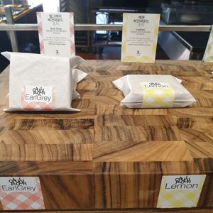 pound slices at Flour Artisan Bakery in Seoul