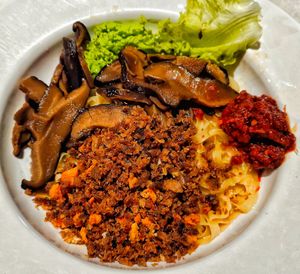 Mushroom noodles at Lian Xin - 莲芯膳坊 in Central Singapore