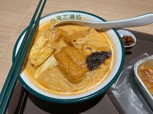 Laksa red $4  at Lian Xin - 莲芯膳坊 in Central Singapore