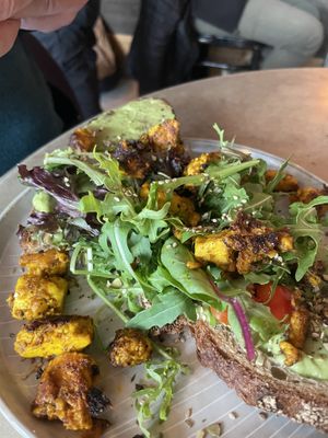 Mashed Avocado Toast   at Bio Cafe Blütezeit in Vienna