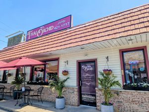 Front of the building at Thai Orchid in Stroudsburg