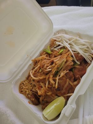 Pad thai with tofu nuggets (no egg) at Thai Orchid in Stroudsburg